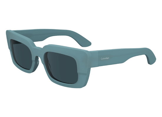 Lunettes de soleil Calvin Klein avec monture épaisse bleue carrée et verres teintés noirs.